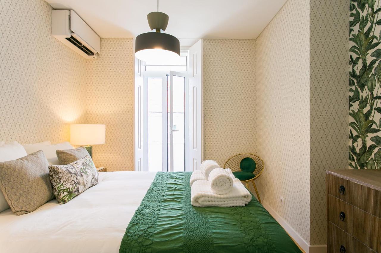 Lisbon Luxury Retreat! 2 Suites, Balcony & Views!! Exterior photo
